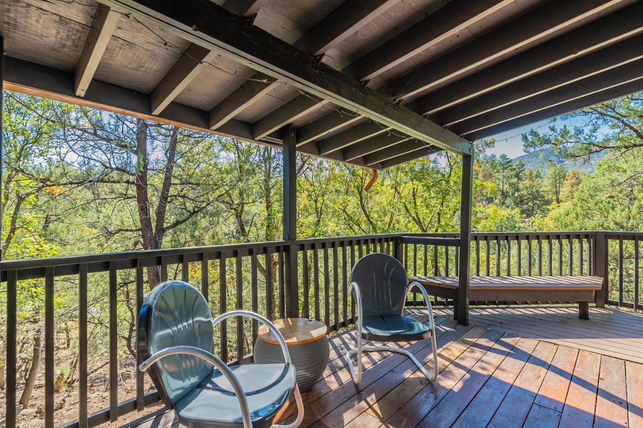The Pine House - Cozy Mid-Century Modern, Pet-Friendly Villa Esterno foto