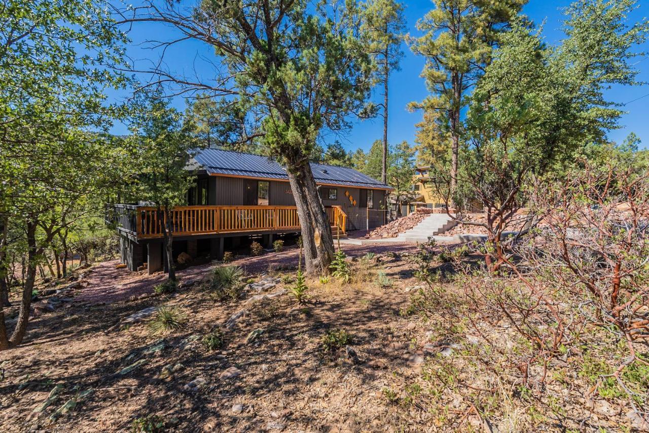 The Pine House - Cozy Mid-Century Modern, Pet-Friendly Villa Esterno foto