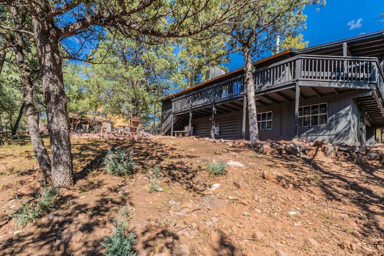 The Pine House - Cozy Mid-Century Modern, Pet-Friendly Villa Esterno foto